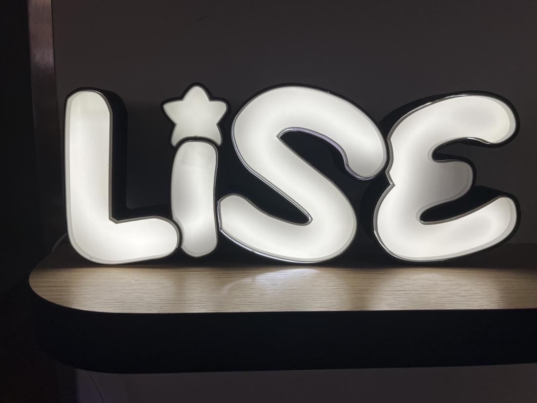 Petit mot lumineux à partir de